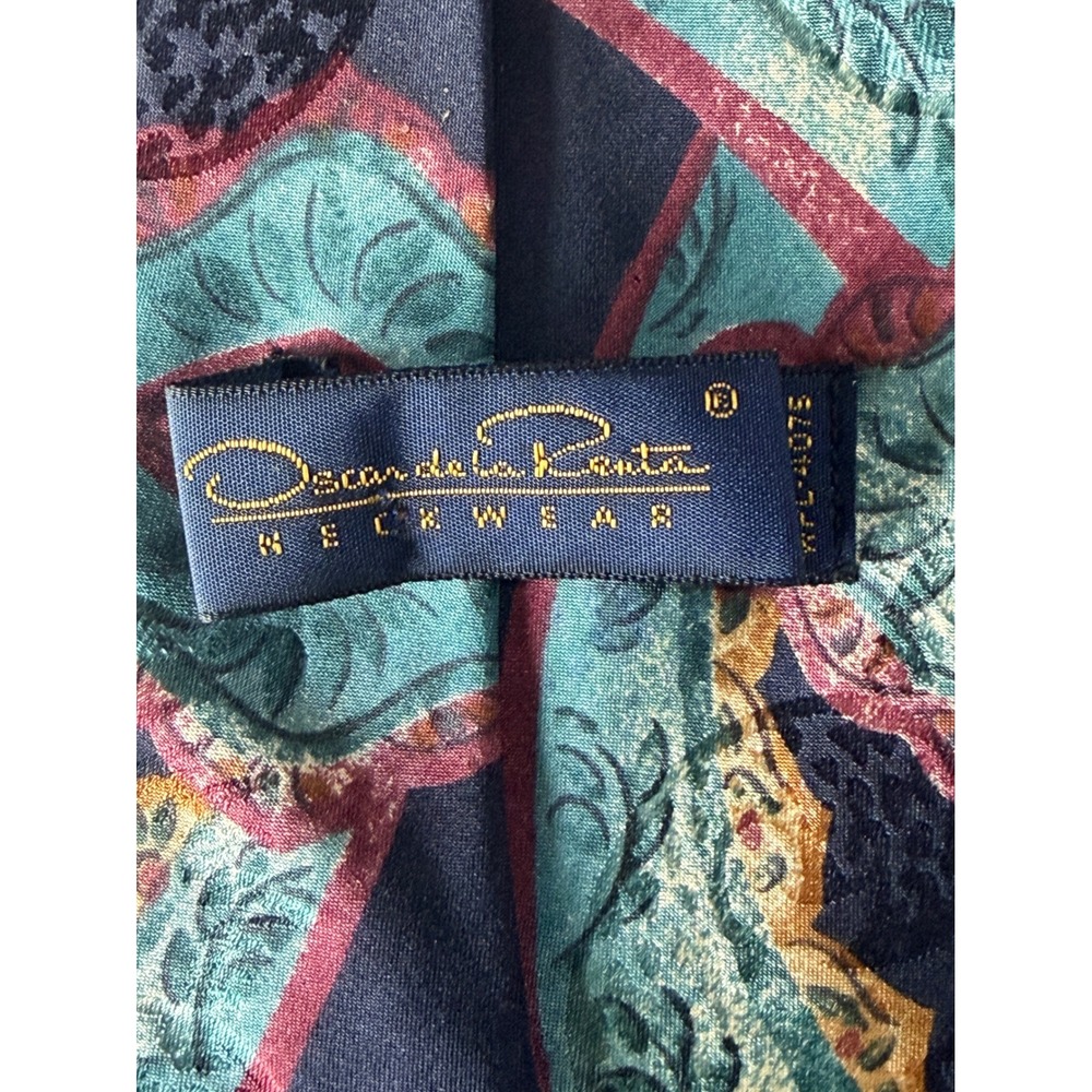 Oscar de la Renta Mens Silk Tie Navy Blue Teal Paisley Medallion Made in USA